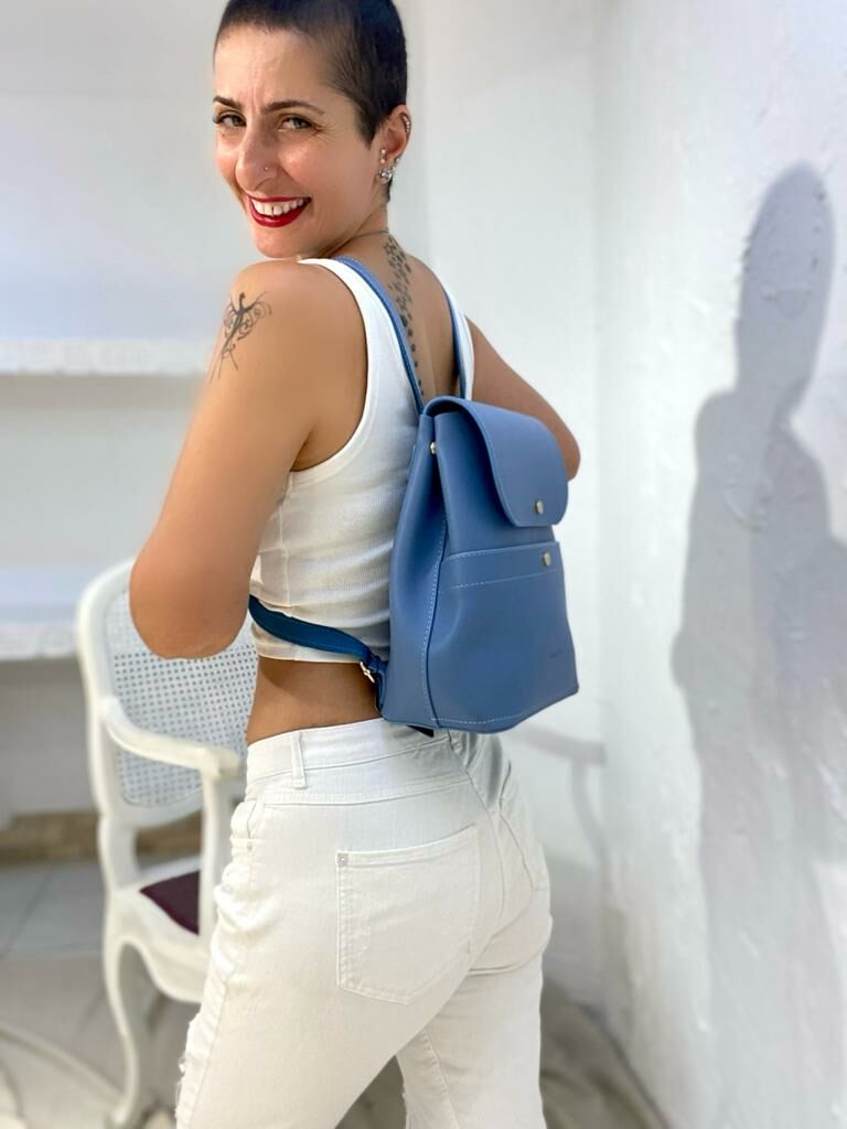 SIRT ÇANTASI
