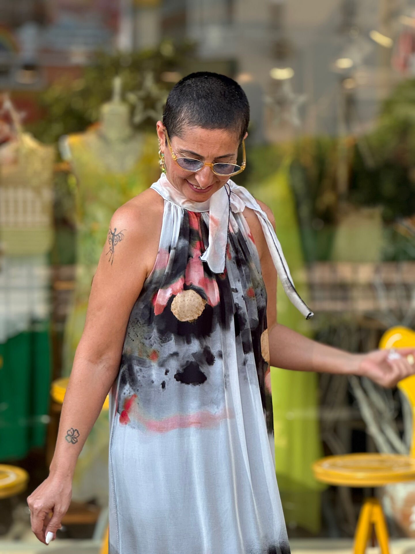 Halter Yaka Batik Desen İpek Elbise