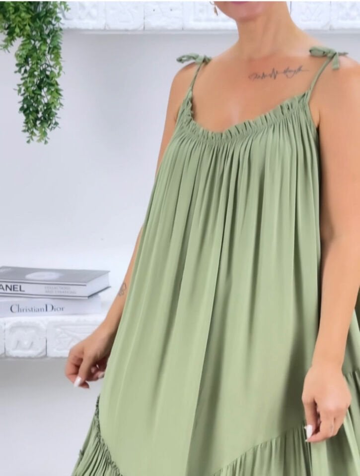 Düz Desen Askılı Elbise